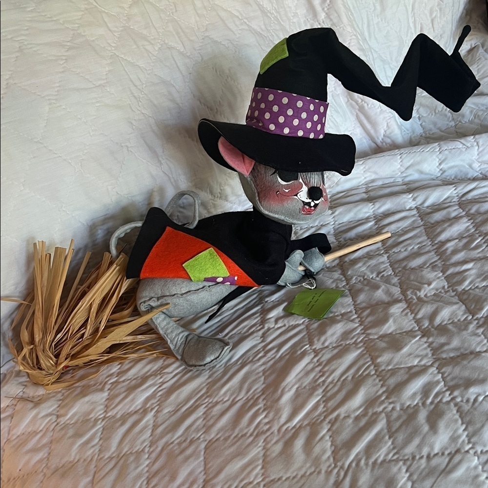 NWT Vintage Large Annalee 1965 Halloween Flying Mouse Witch Doll